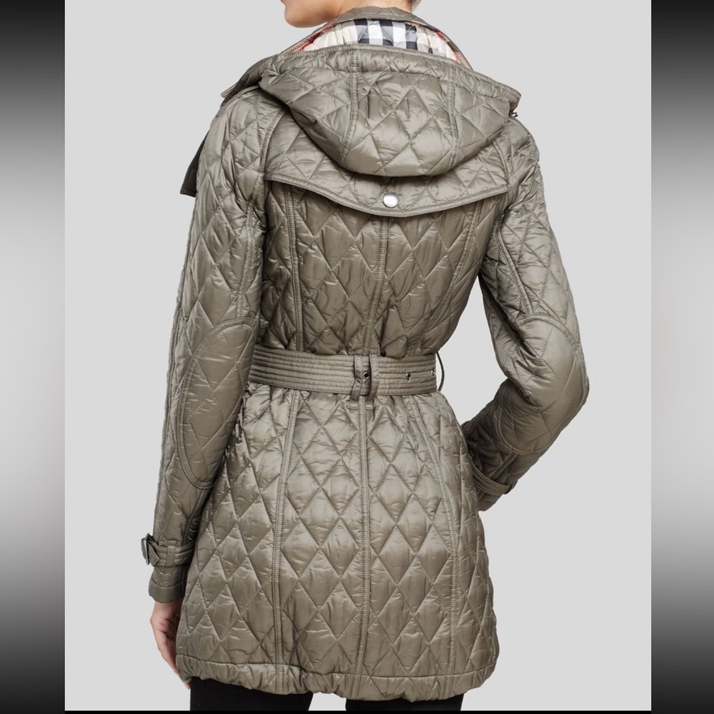 Burberry Finsbridge Quilted Coat (Mink Grey)